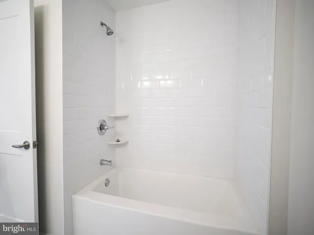 $615,000 | 303 Fountain Street, Philadelphia, PA 19128