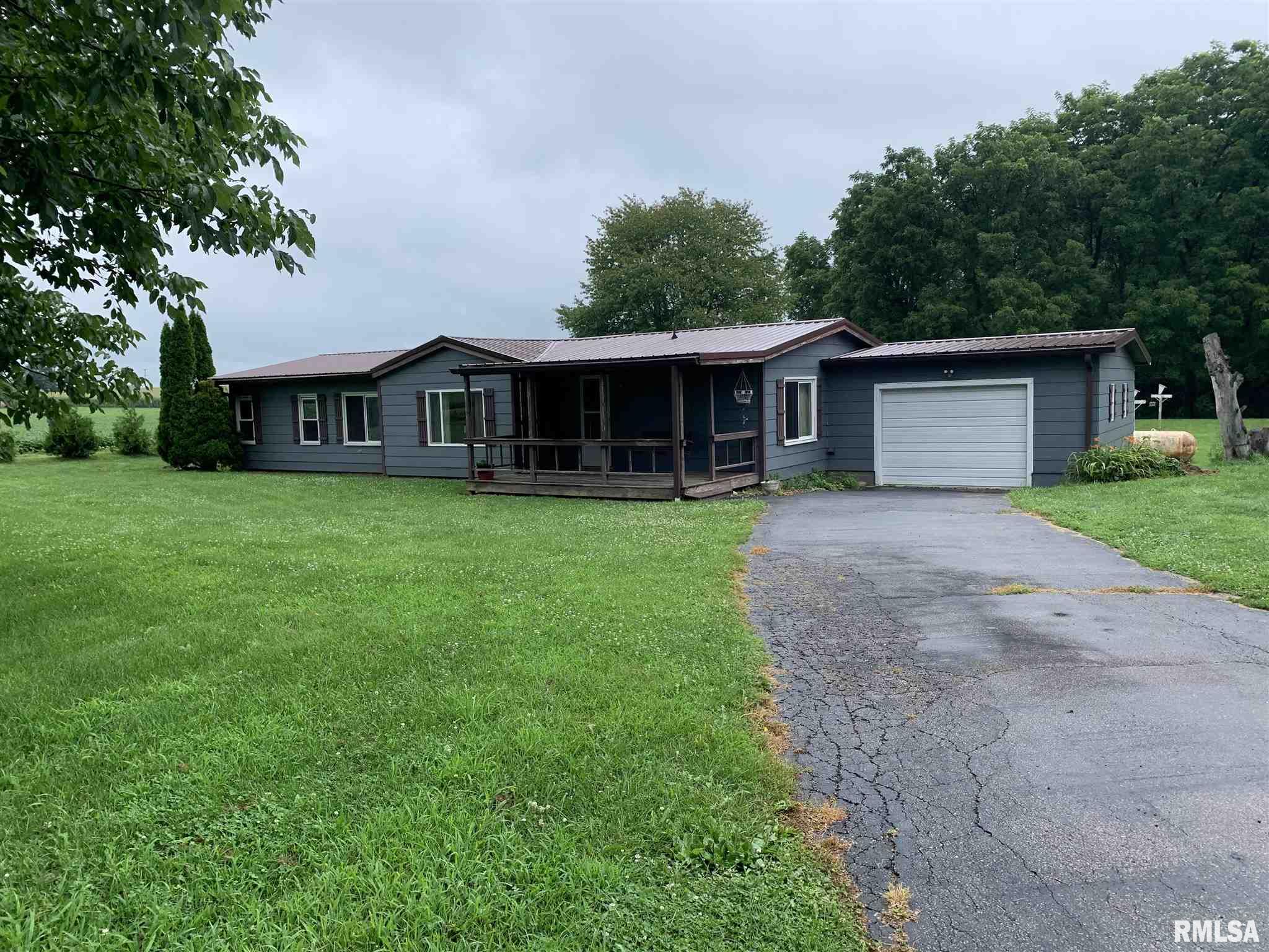 13769 Hell Ridge Road Browning, IL 62624 - Photo 2 of 34