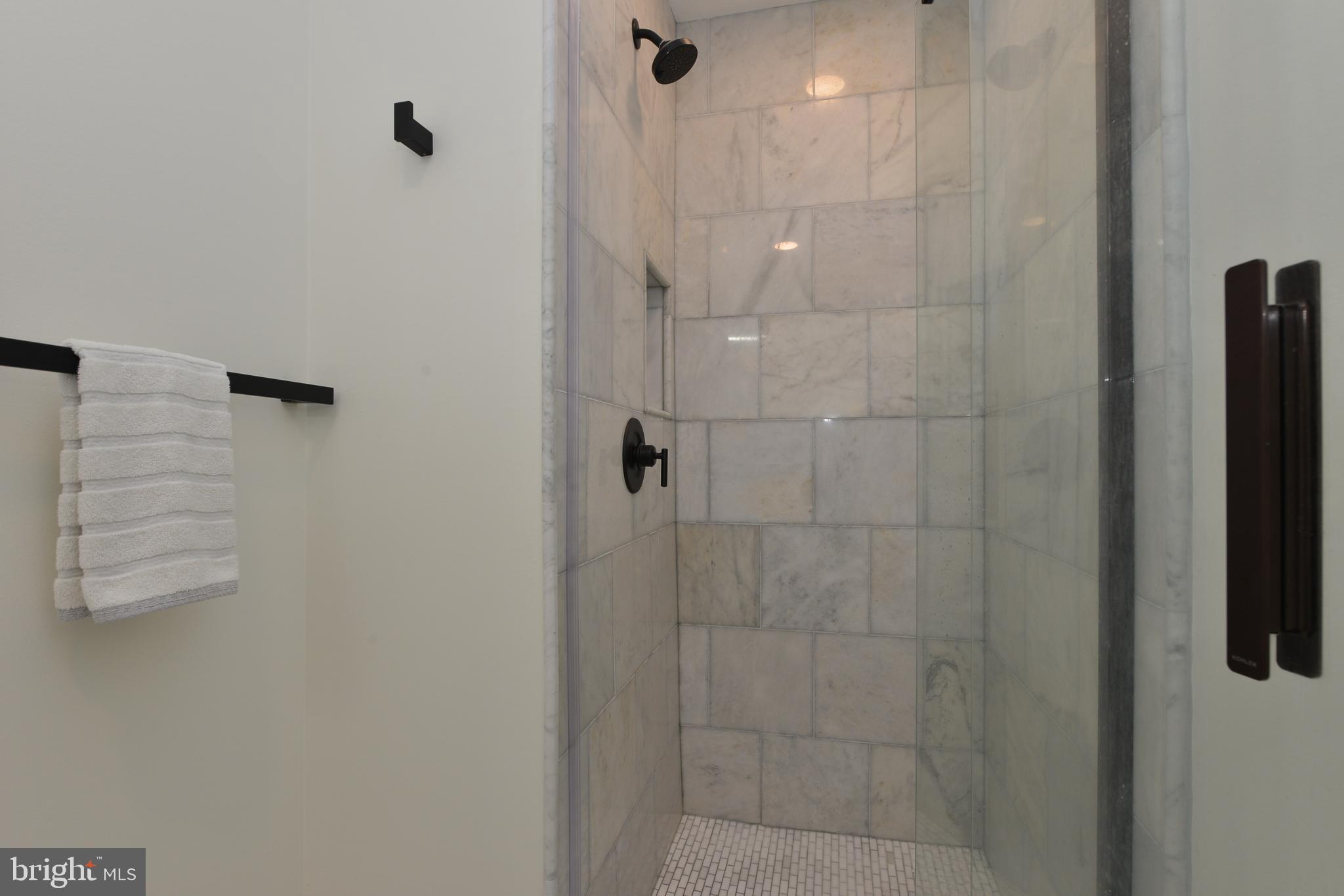 6 Pinewood Drive Hamilton, NJ 08690 - Photo 19 of 31