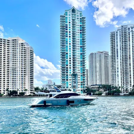 $700,000 | 335 South Biscayne Boulevard, Unit 2200, Miami, FL 33131