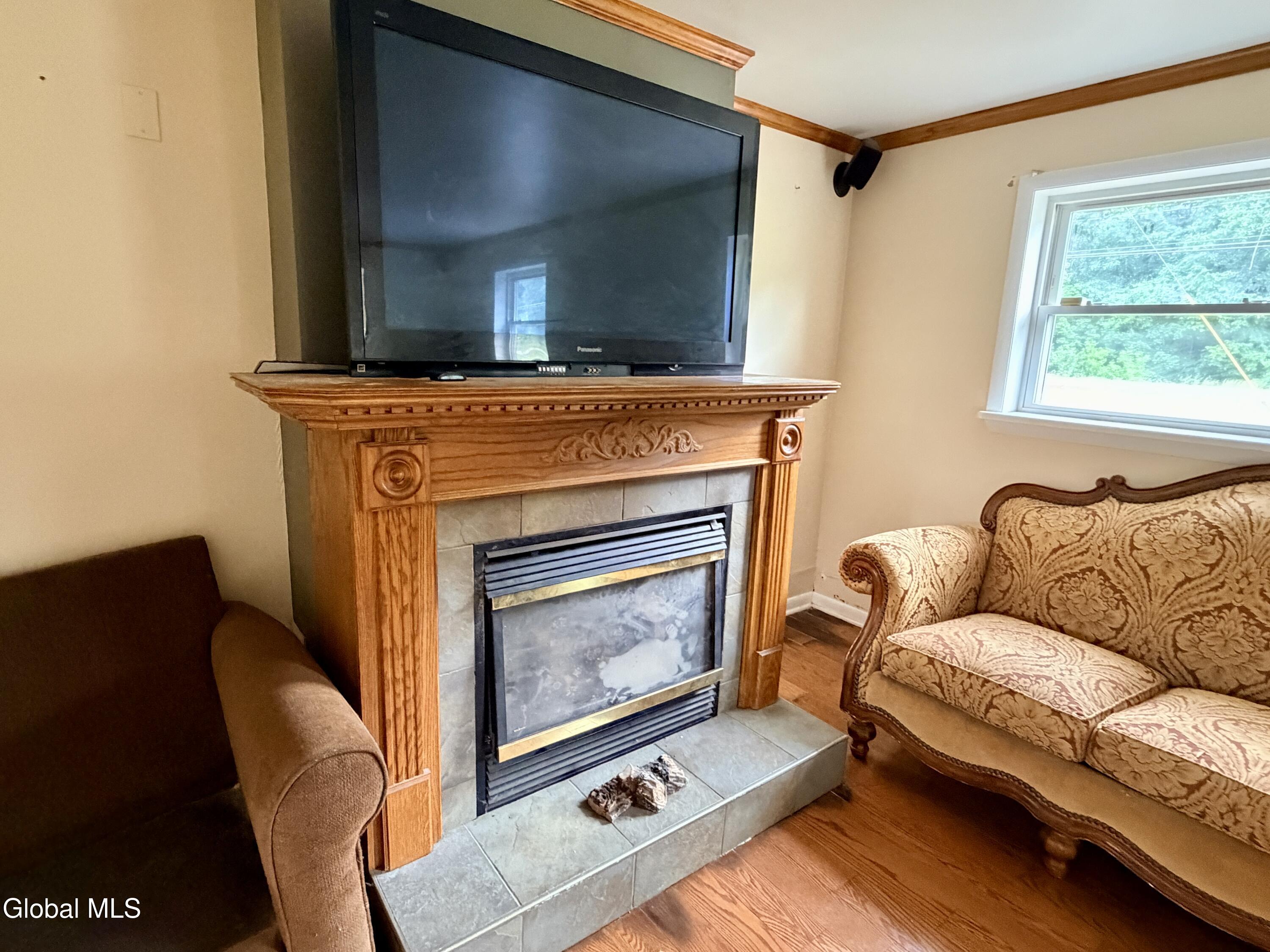 186 Middletown Road Waterford, NY 12188 - Photo 21 of 47 IMG_9654