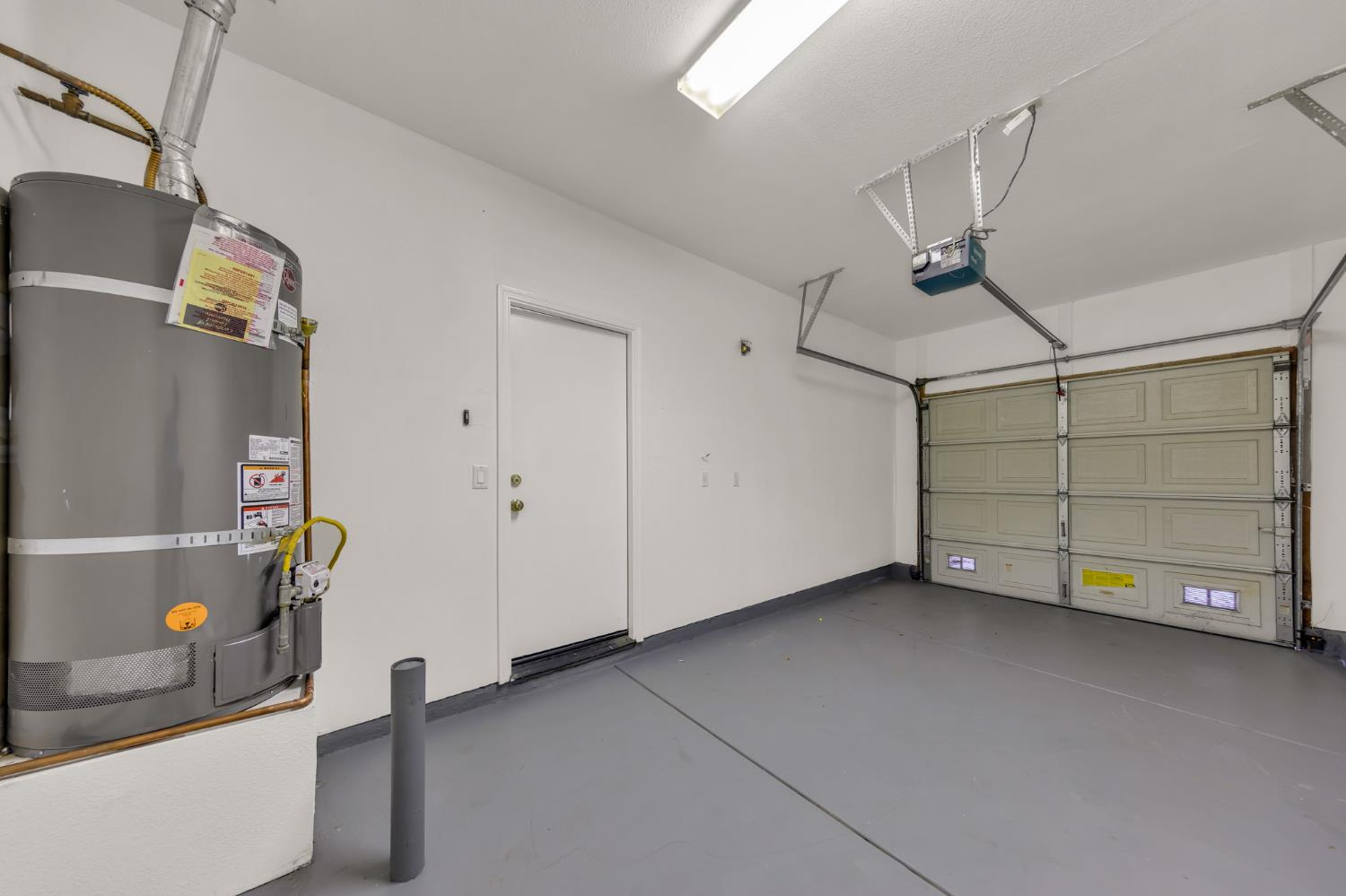 2373 Coffeeberry Road West Sacramento, CA 95691 - Photo 2 of 38