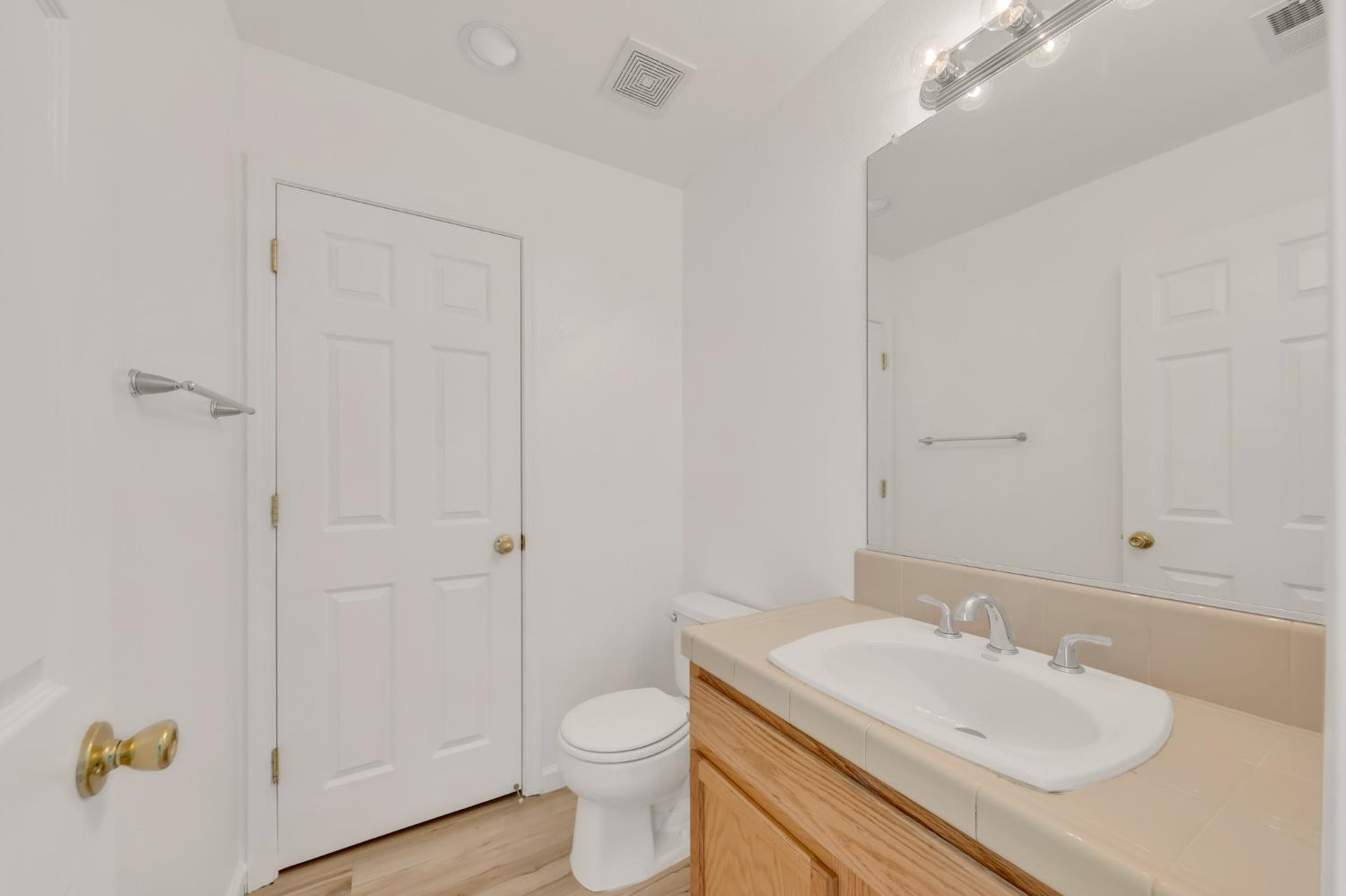 2373 Coffeeberry Road West Sacramento, CA 95691 - Photo 8 of 38