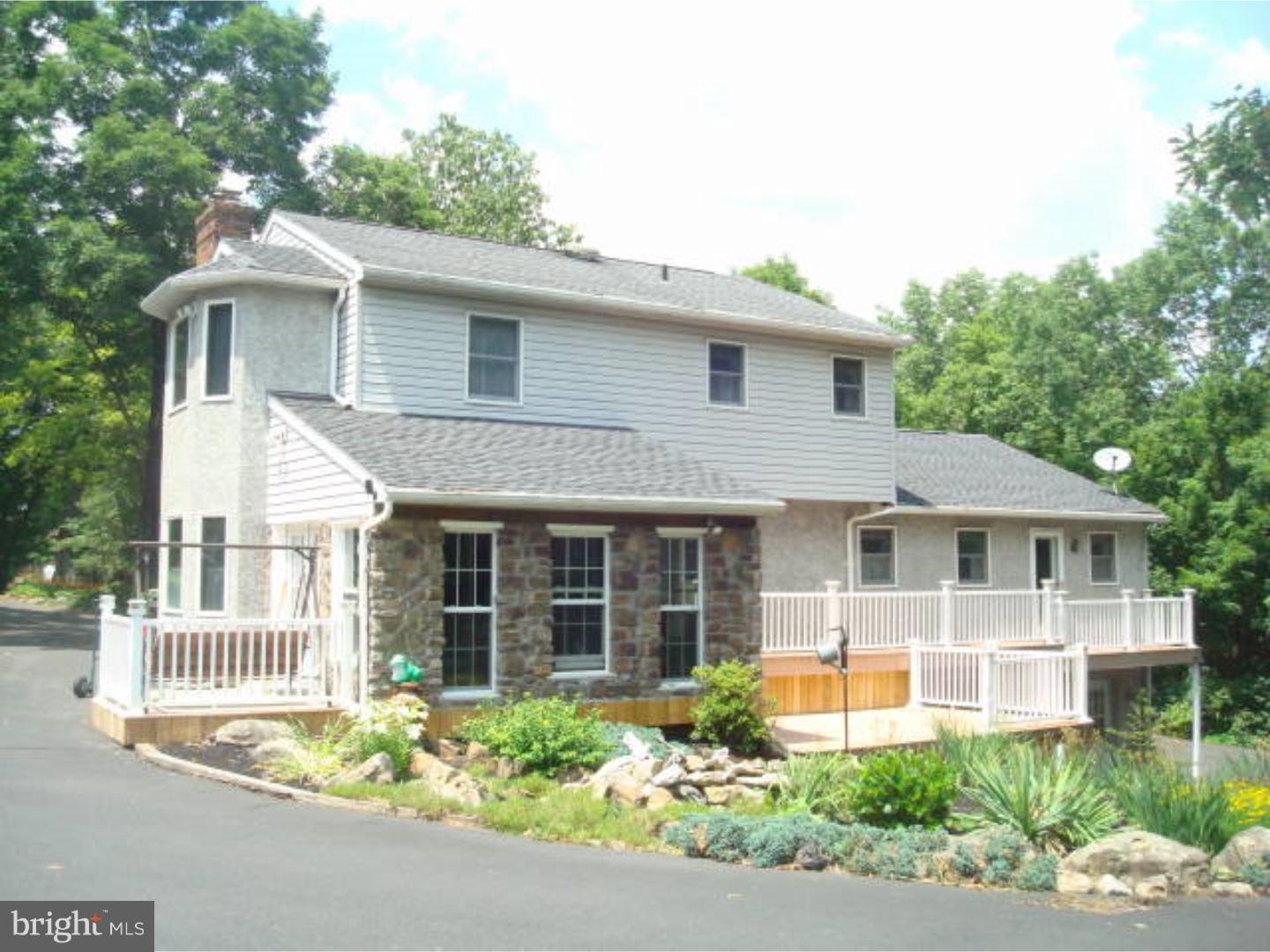 1139 Graber Road Green Lane, PA 18054 - Photo 2 of 25 Exterior Back