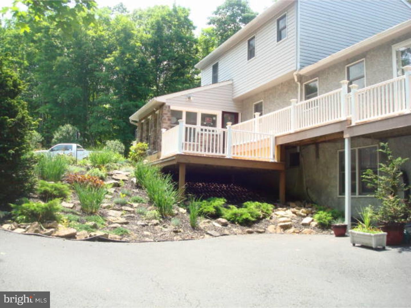 1139 Graber Road Green Lane, PA 18054 - Photo 4 of 25 Exterior Back