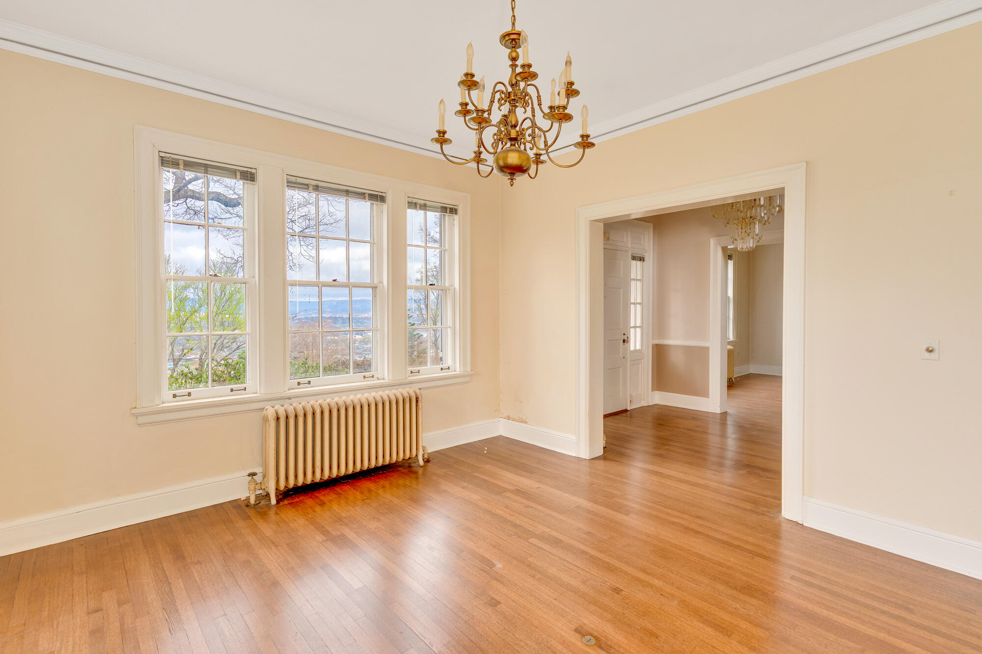 212 South Crest Road Chattanooga, TN 37404 - Photo 13 of 55 212-S-Crest-Rd-MLS-Photos-23