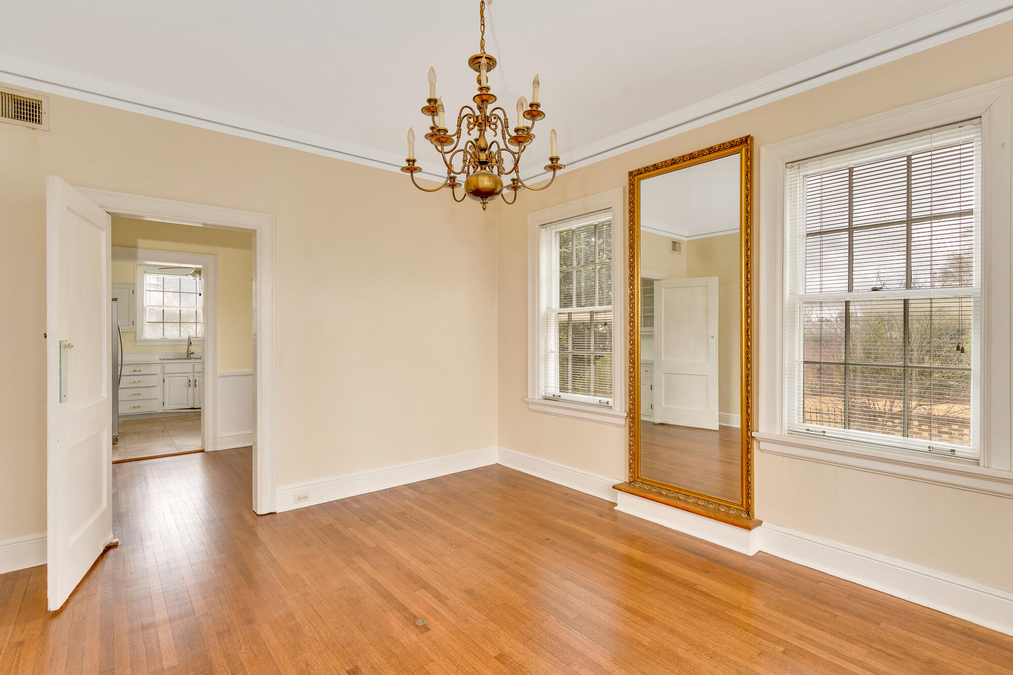 212 South Crest Road Chattanooga, TN 37404 - Photo 14 of 55 212-S-Crest-Rd-MLS-Photos-24