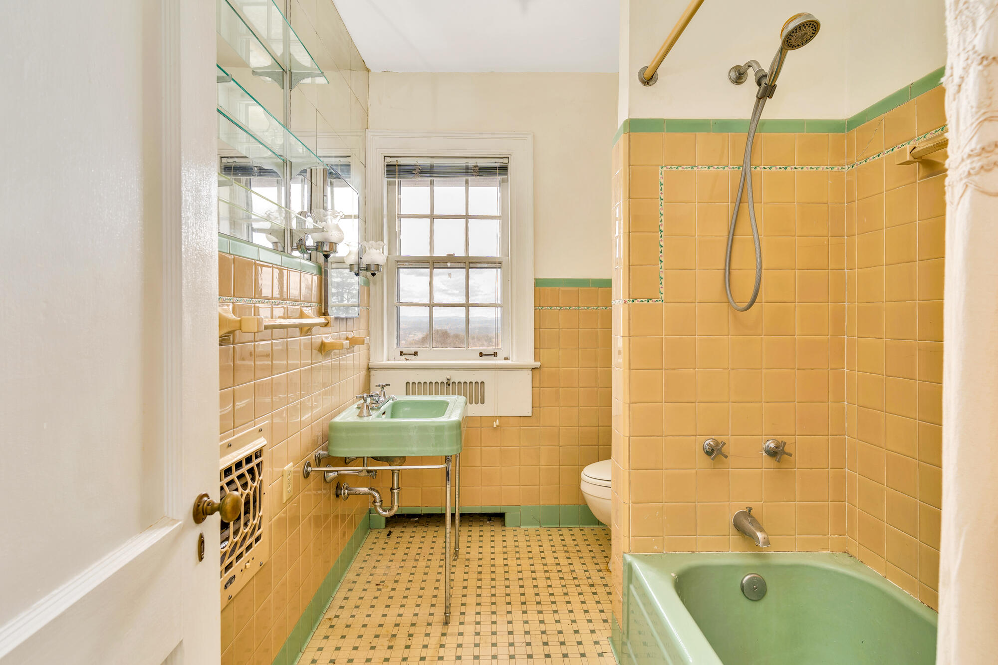 212 South Crest Road Chattanooga, TN 37404 - Photo 35 of 55 212-S-Crest-Rd-MLS-Photos-46
