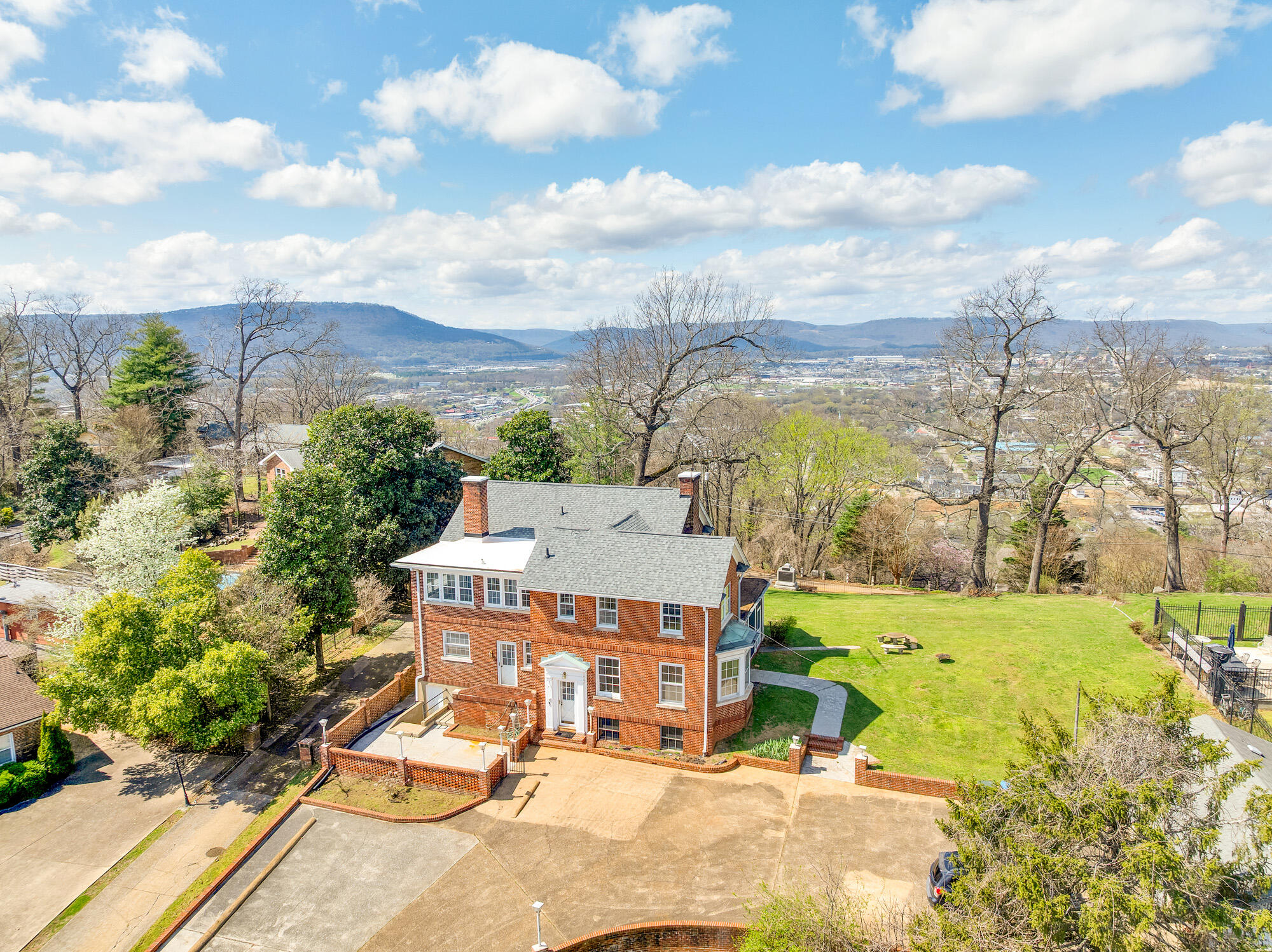 212 South Crest Road Chattanooga, TN 37404 - Photo 46 of 55 212-S-Crest-Rd-MLS-Photos-9