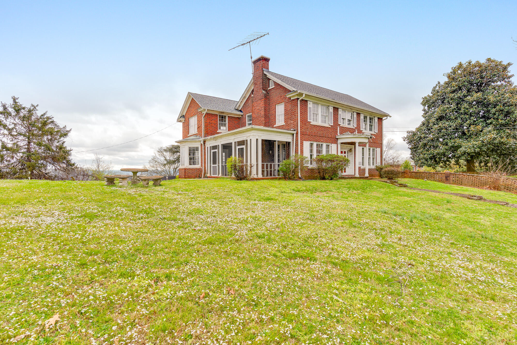 212 South Crest Road Chattanooga, TN 37404 - Photo 48 of 55 212-S-Crest-Rd-MLS-Photos-12