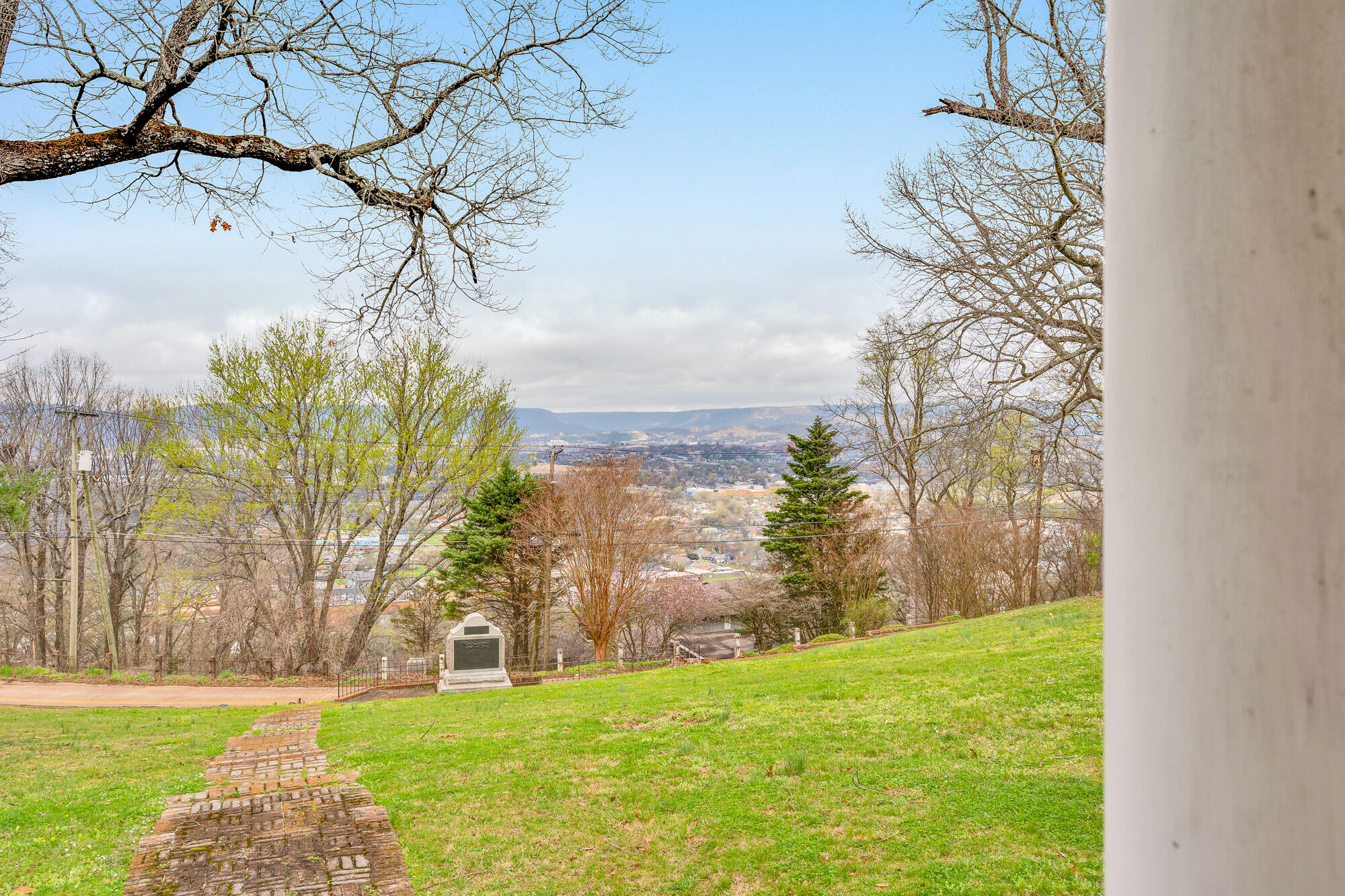 212 South Crest Road Chattanooga, TN 37404 - Photo 10 of 55 212-S-Crest-Rd-MLS-Photos-17
