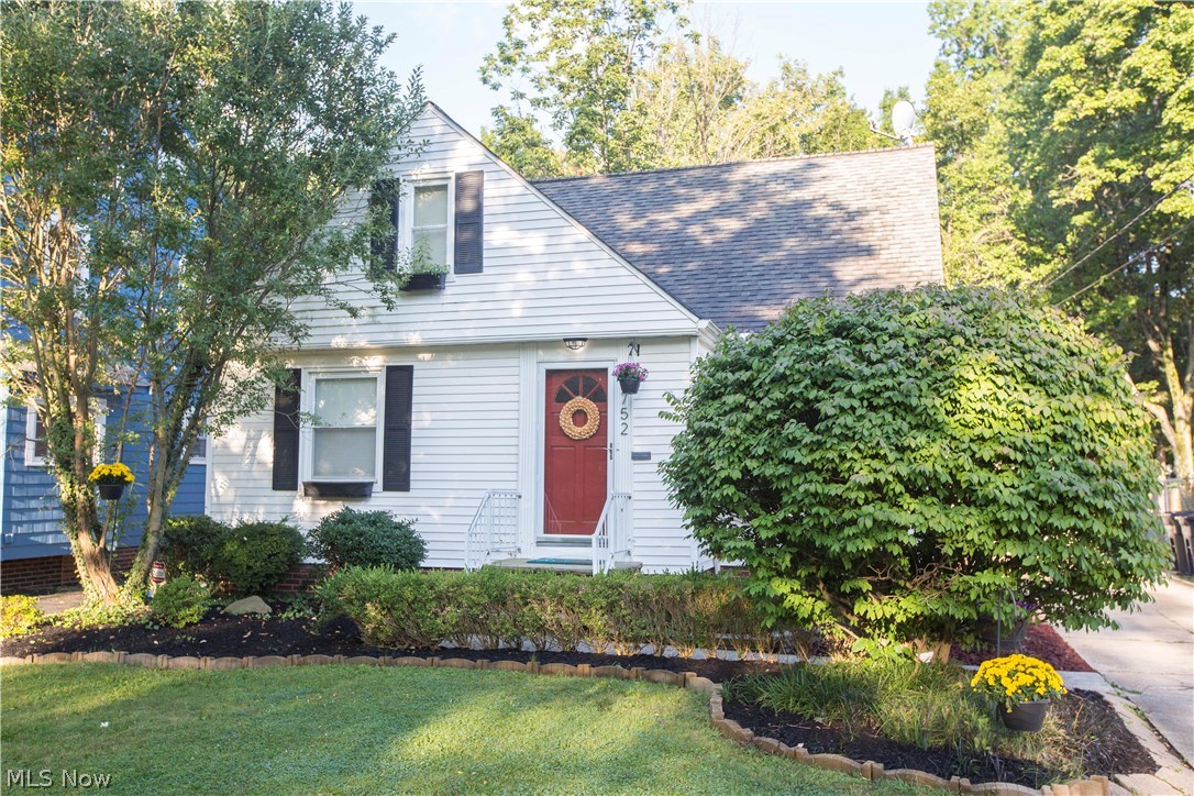 1752 Edgefield Road Lyndhurst, OH 44124 - Photo 33 of 34