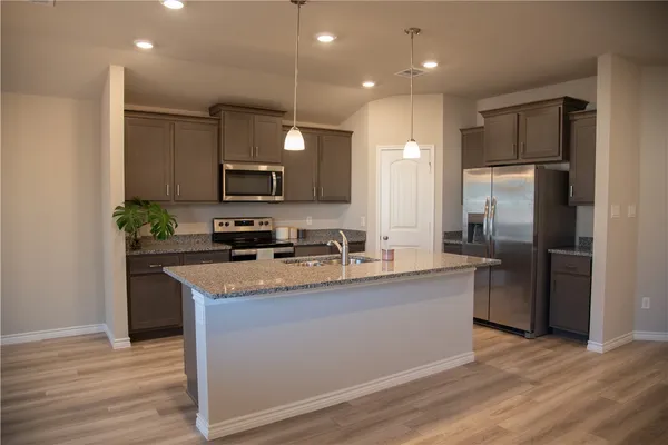 $2,400 | 2145 Chief Street, Bryan, TX 77807