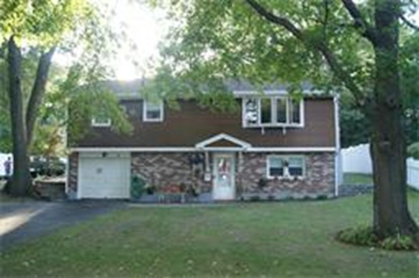 4 Sophia Road Salem, MA 01970 - Photo 1 of 19 Gallery Image 1