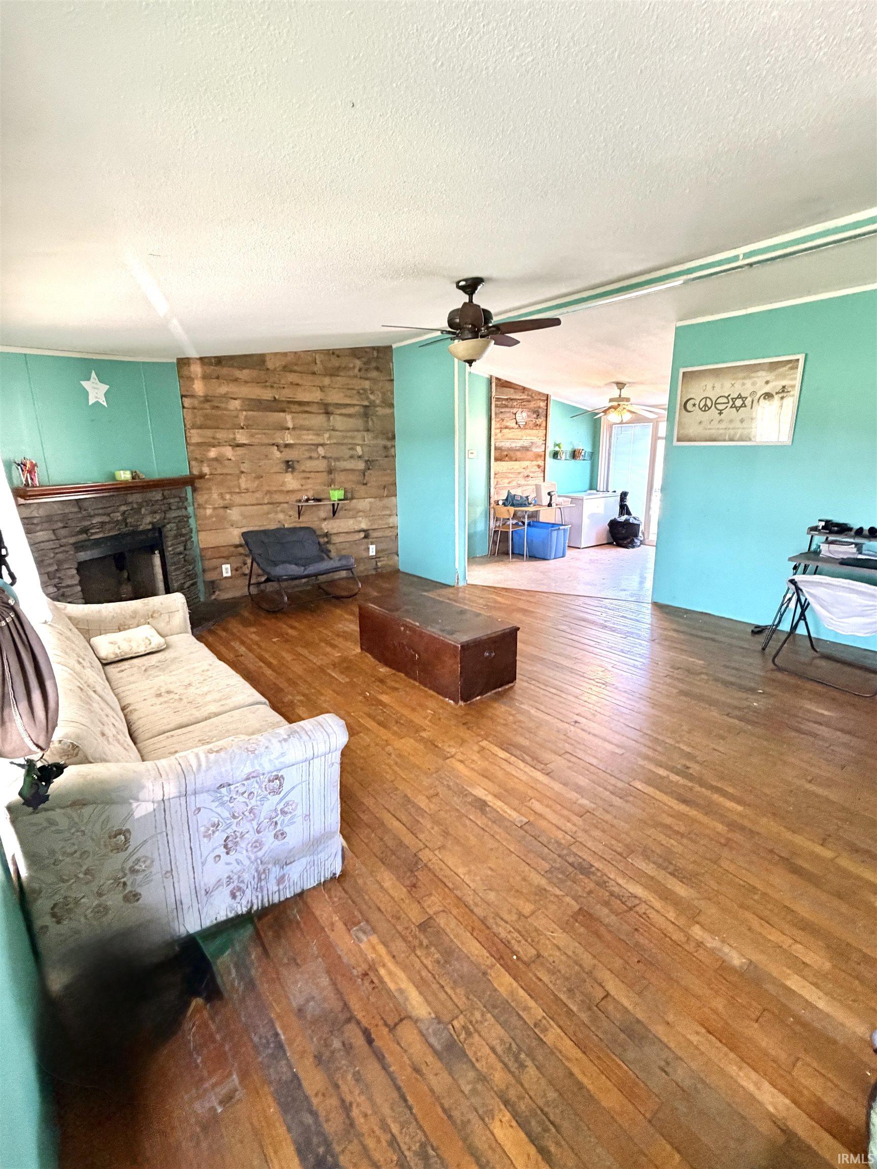 2121 Mapes Road Kendallville, IN 46755 - Photo 4 of 11