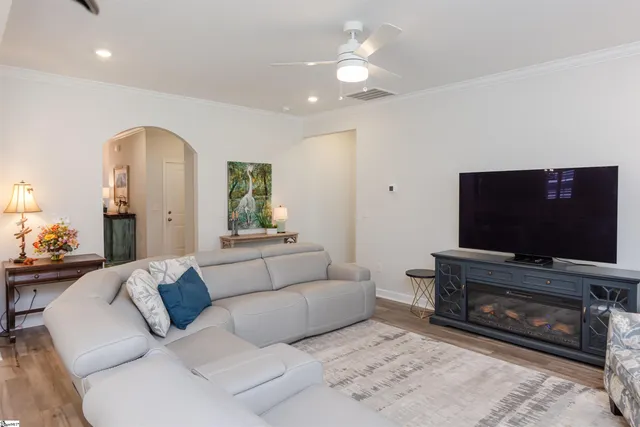 $380,000 | 4239 Winding Ridge Lane, Boiling Springs, SC 29316