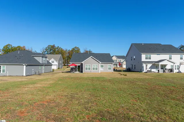 $380,000 | 4239 Winding Ridge Lane, Boiling Springs, SC 29316