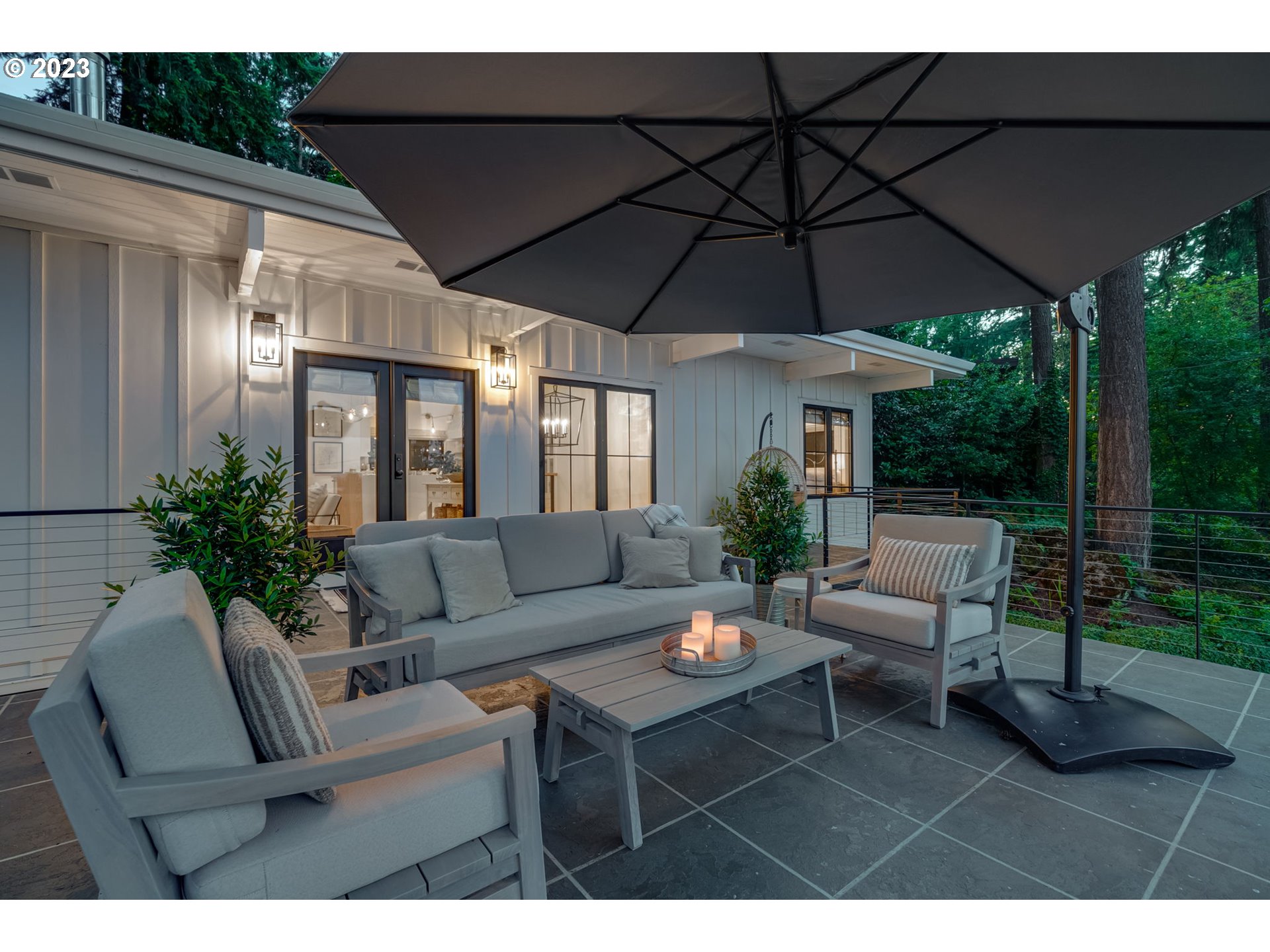 550 Middlecrest Road Lake Oswego, OR 97034 - Photo 19 of 48 Patio