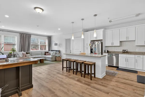 $3,550 | 140 36th Street, Unit 202, Union City, NJ 07087