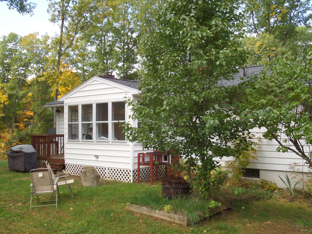 40 Brookfield Road North Brookfield, MA 01535 - Photo 5 of 27 Gallery Image 5