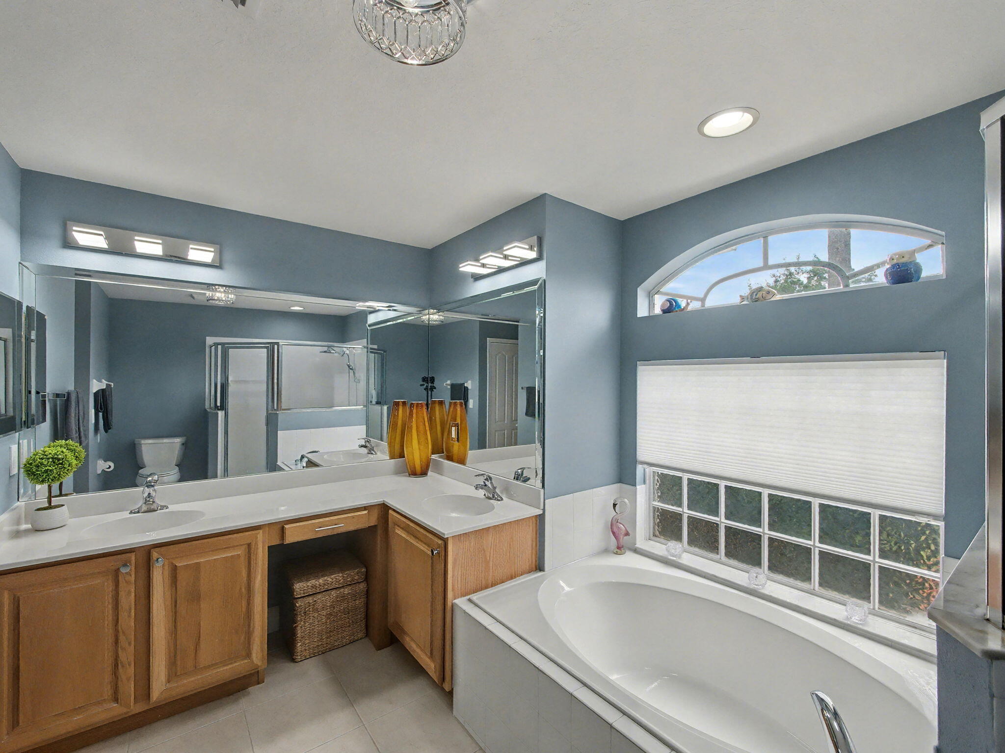2041 Southwest Panther Trace Stuart, FL 34997 - Photo 18 of 33 Primary Bathroom