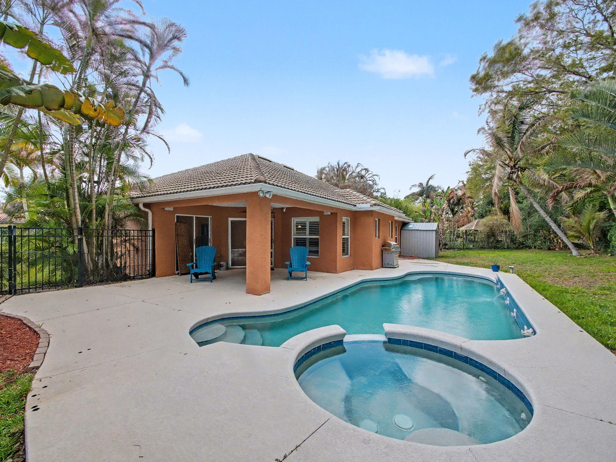 2041 Southwest Panther Trace Stuart, FL 34997 - Photo 26 of 33 Pool