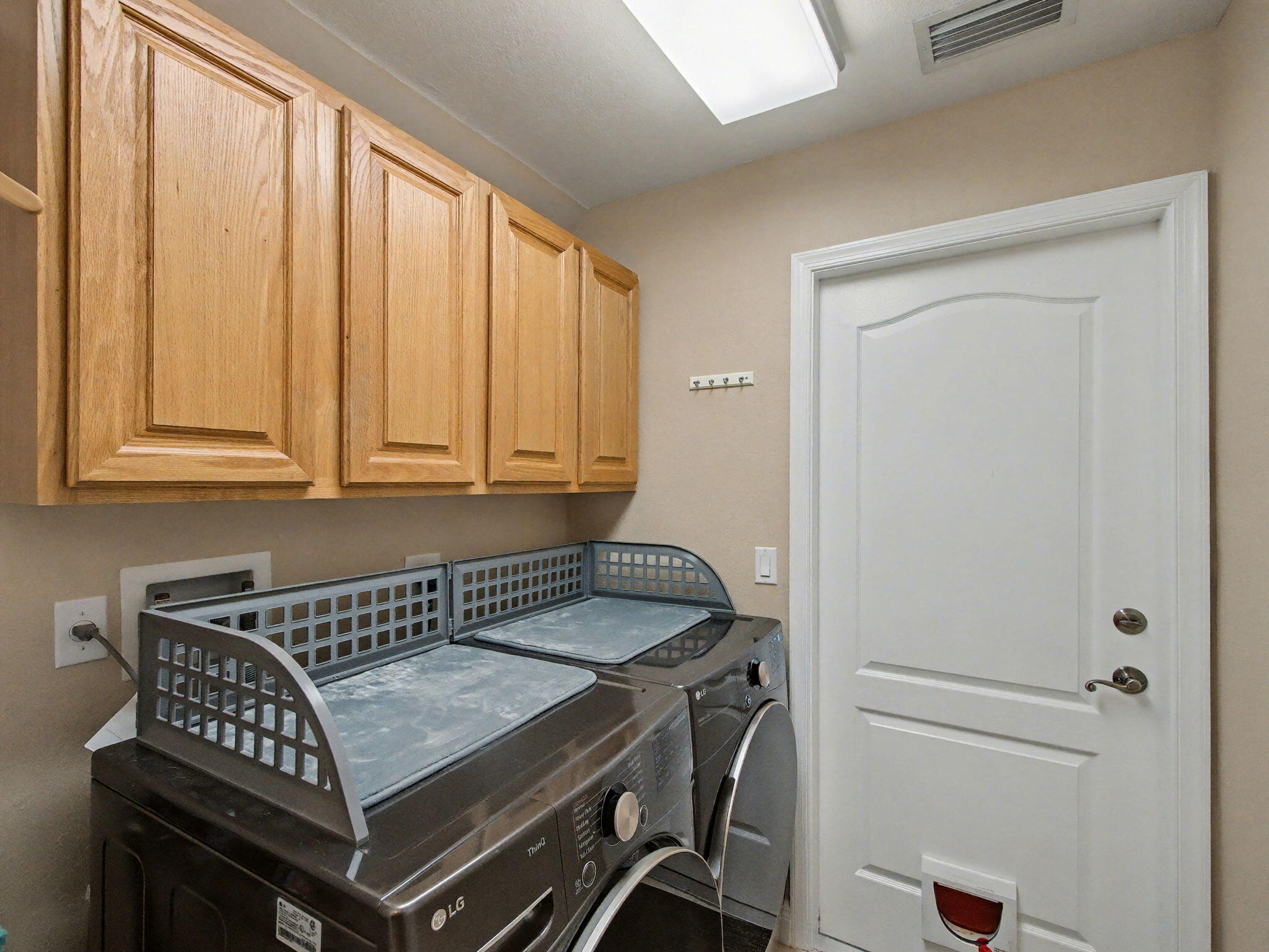 2041 Southwest Panther Trace Stuart, FL 34997 - Photo 29 of 33 Laundry Room