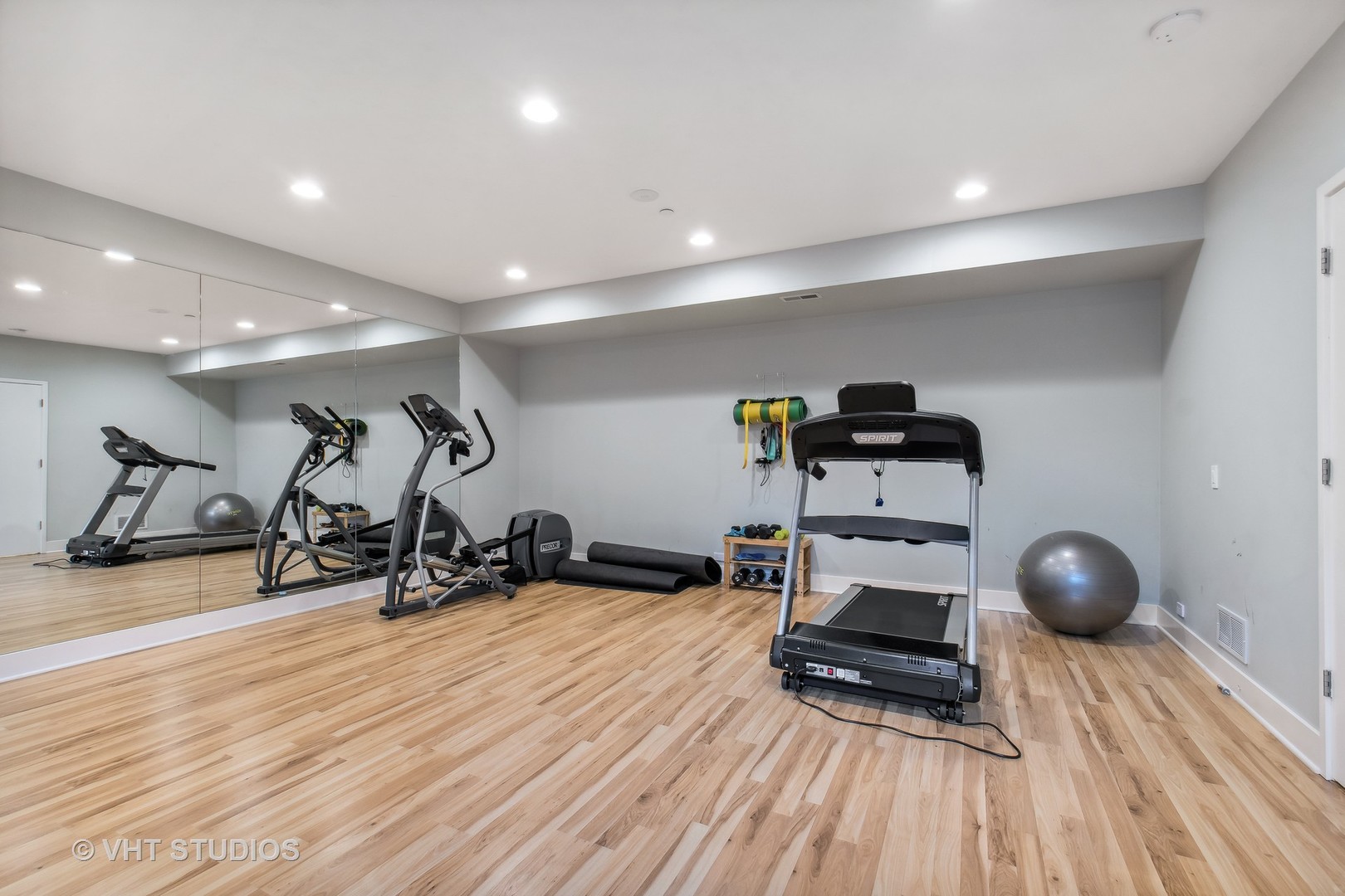 Undisclosed Address Highland Park, IL 60035 - Photo 25 of 32 a view of a room with gym equipment