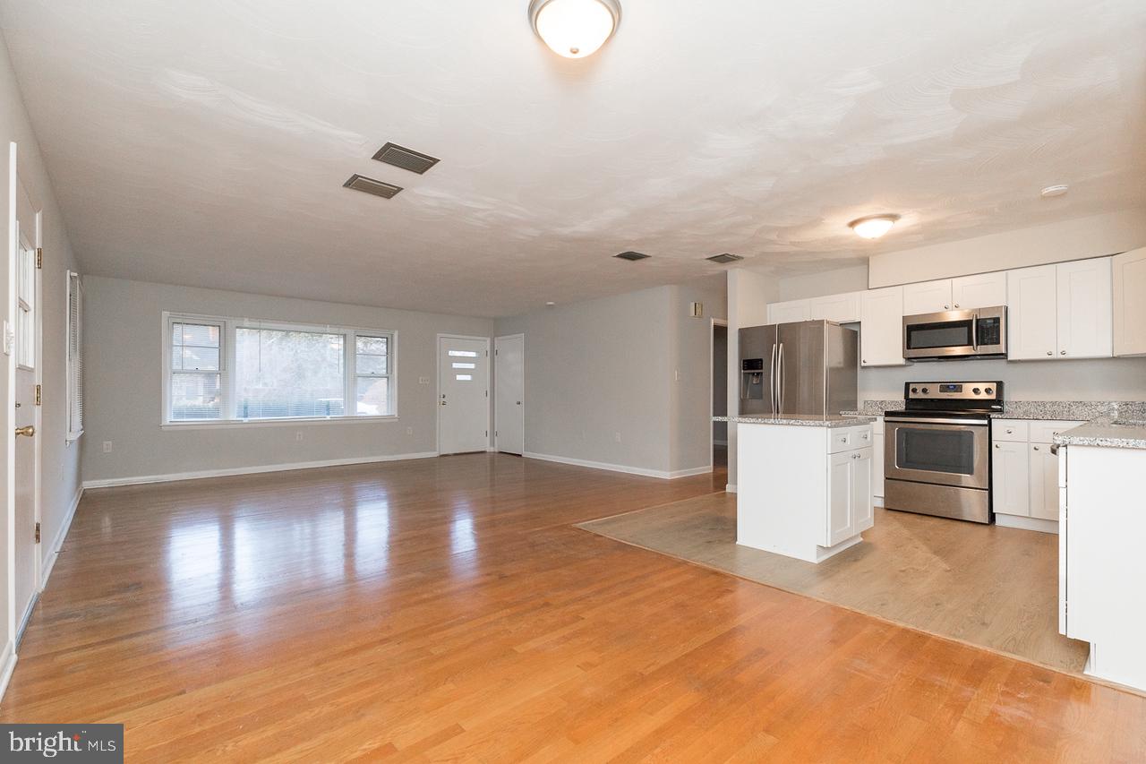 328 Russelcroft Road Winchester, VA 22601 - Photo 42 of 42 Open floor plan view Light & bright