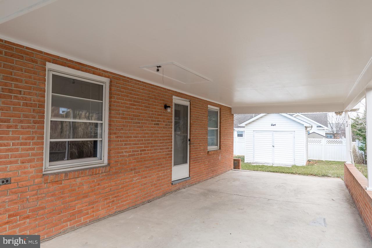 328 Russelcroft Road Winchester, VA 22601 - Photo 5 of 42 Let's go in....