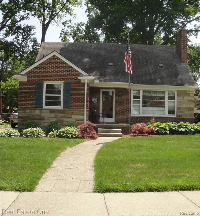 1889 Wiltshire Road Berkley, MI 48072 - Photo 1 of 26 DSC02970.JPG