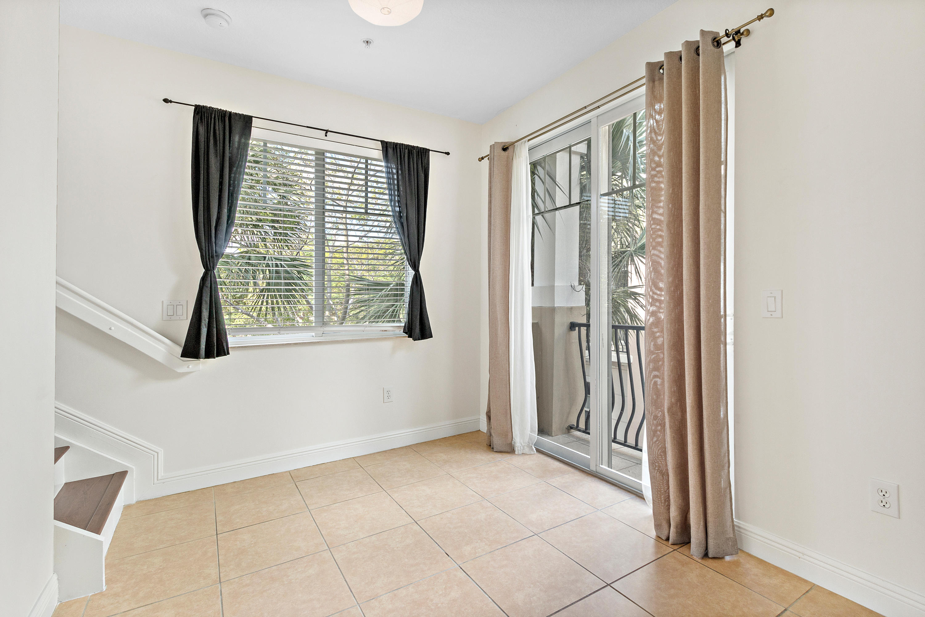 578 Northwest 35th Place Boca Raton, FL 33431 - Photo 13 of 30 019-578NW35thPl-BocaRaton-FL-full