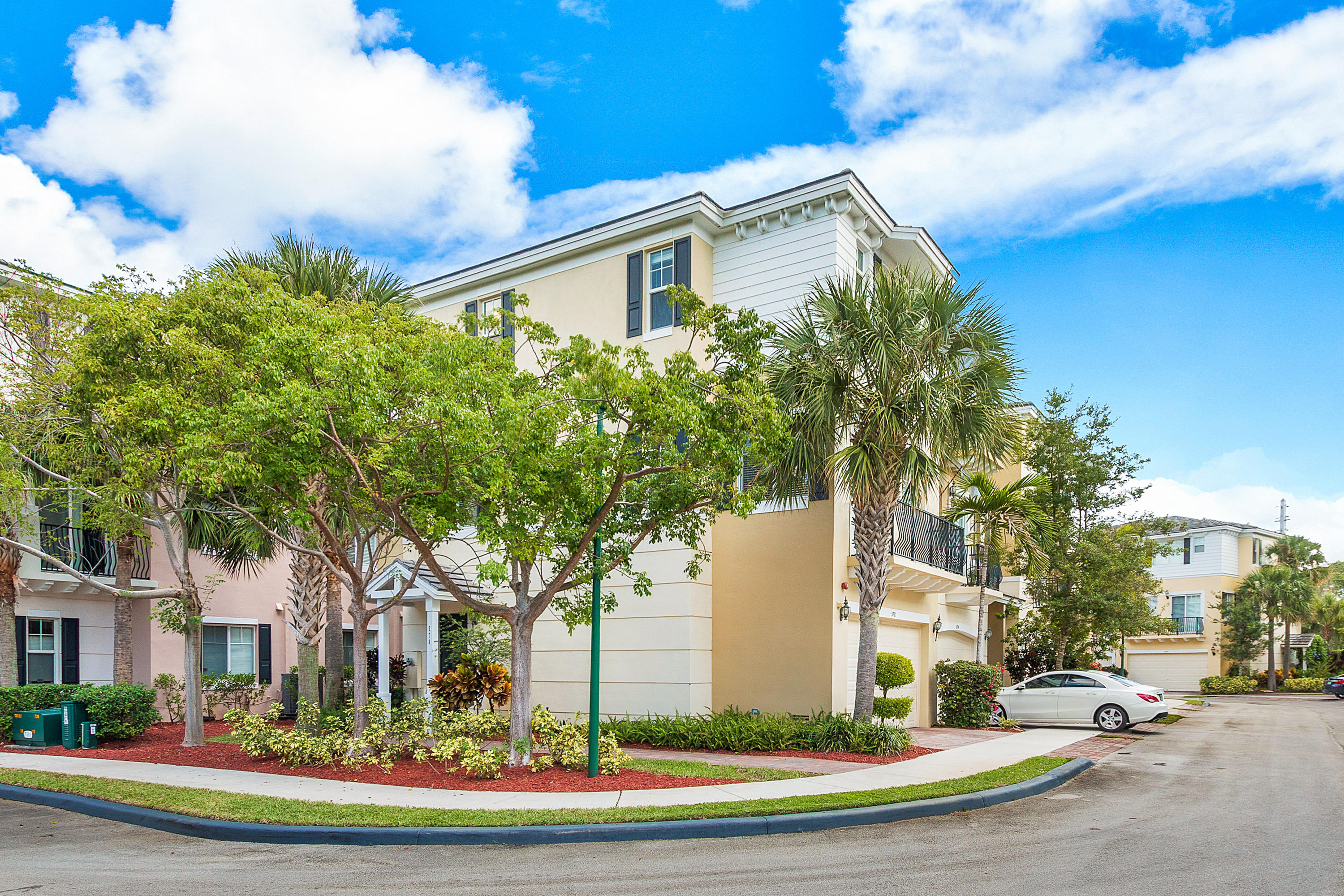 578 Northwest 35th Place Boca Raton, FL 33431 - Photo 27 of 30 003-578NW35thPl-BocaRaton-FL-full