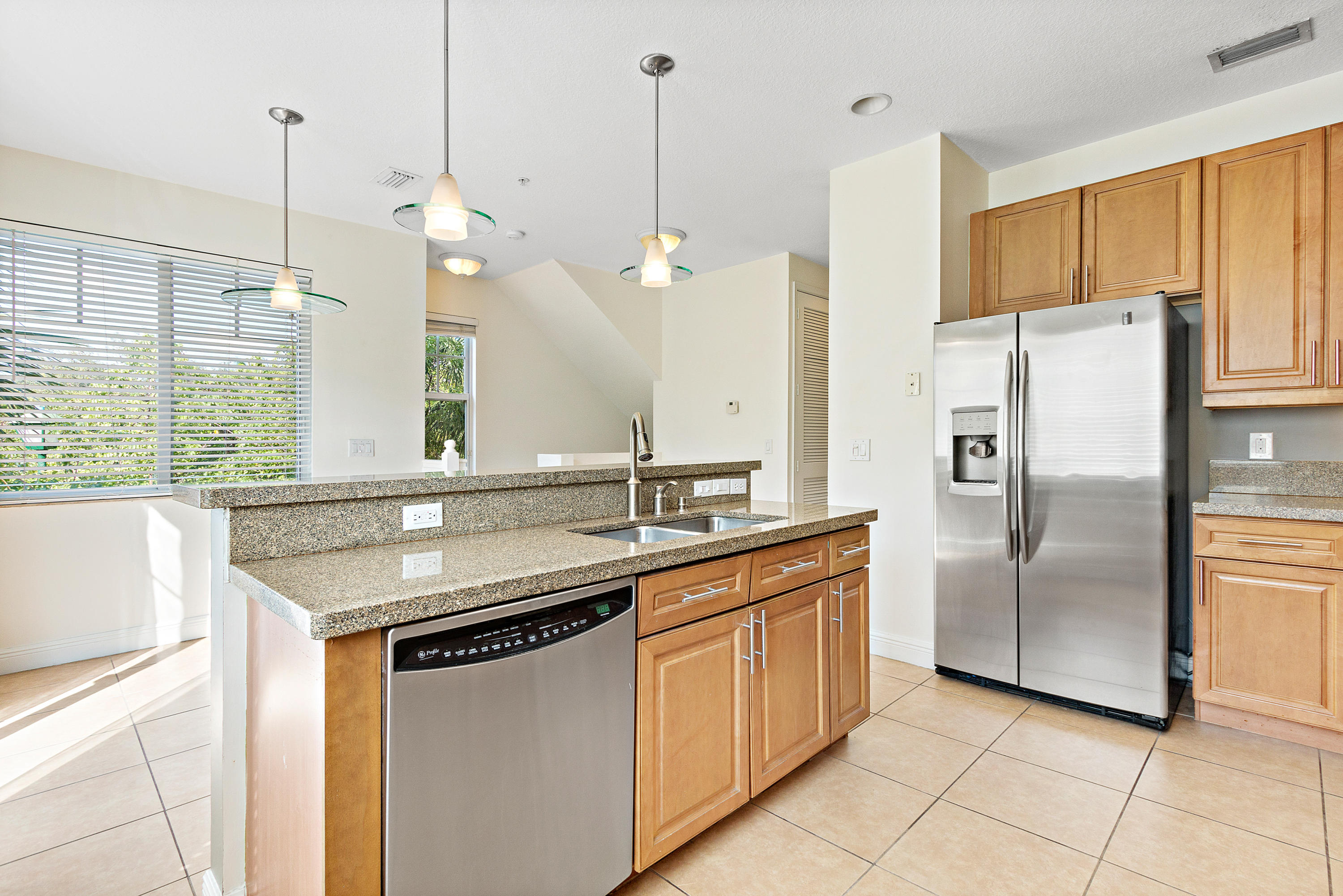 578 Northwest 35th Place Boca Raton, FL 33431 - Photo 7 of 30 013-578NW35thPl-BocaRaton-FL-full