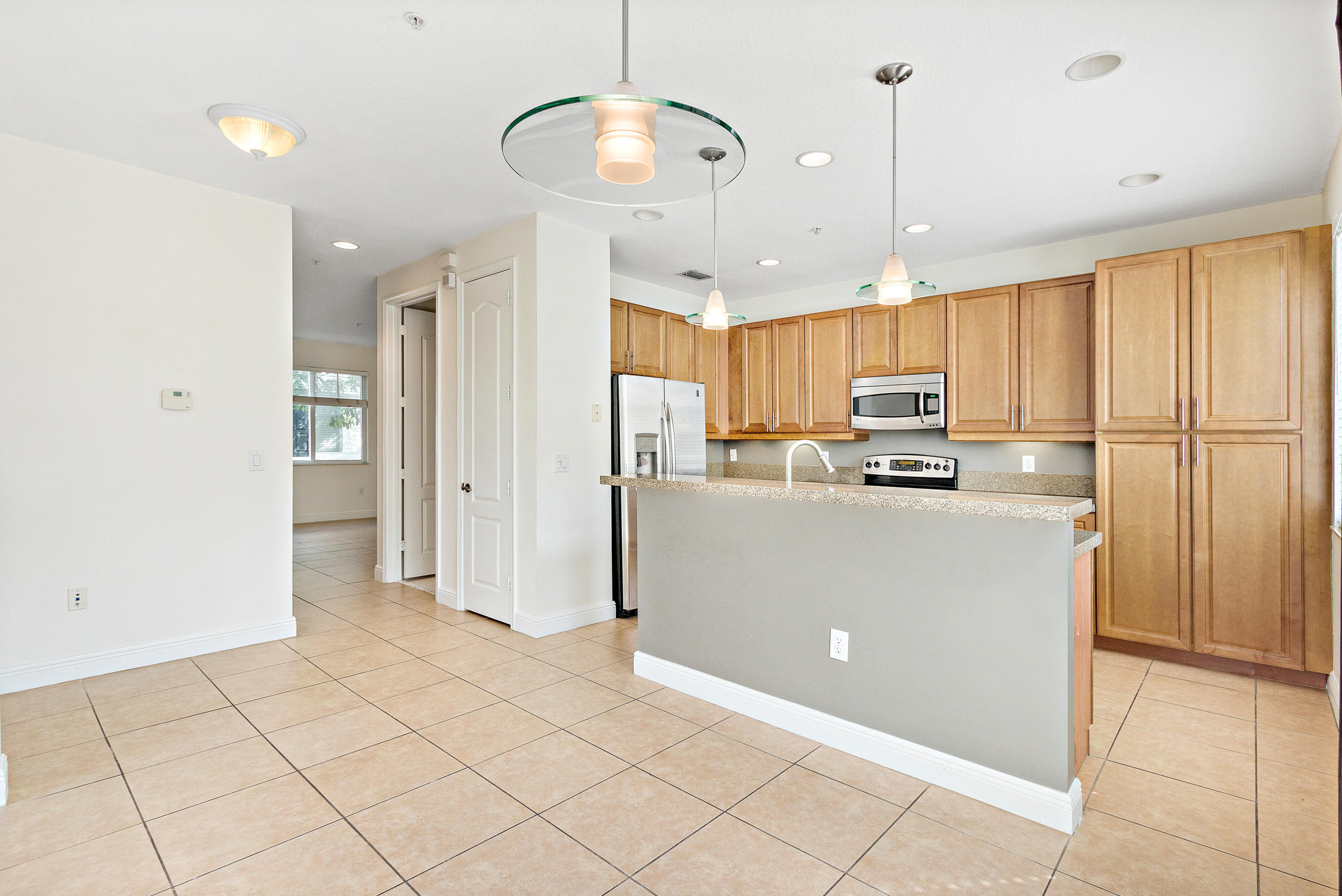 578 Northwest 35th Place Boca Raton, FL 33431 - Photo 9 of 30 016-578NW35thPl-BocaRaton-FL-full