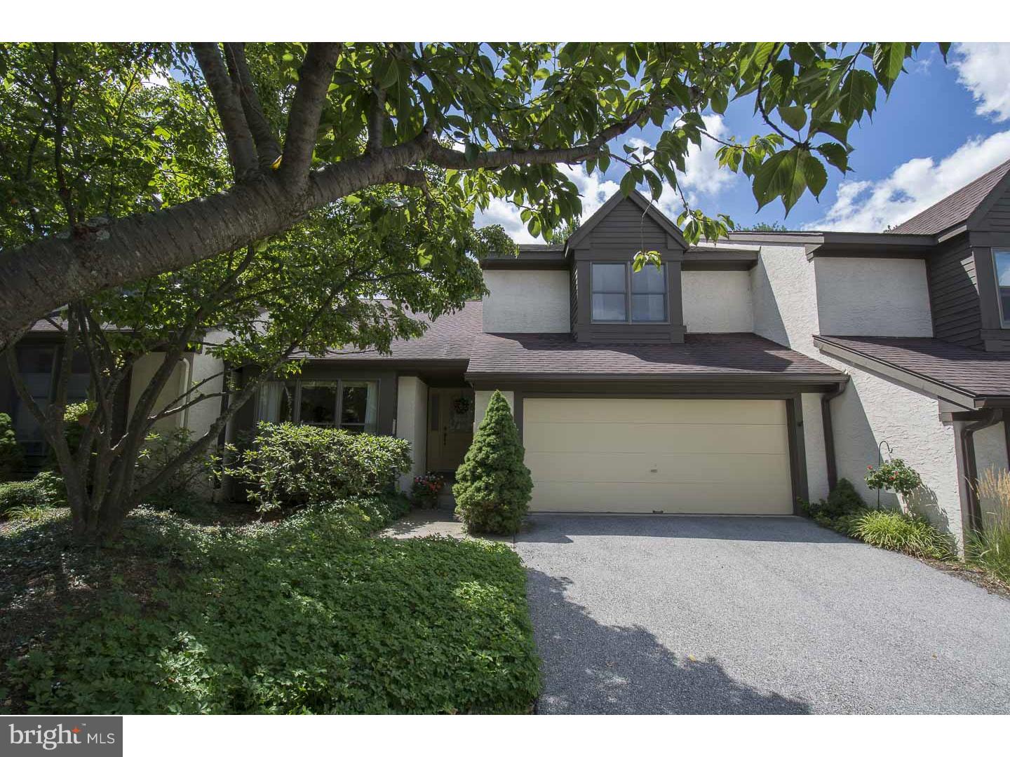 206 Springhouse Pond Wayne, PA 19087 - Photo 1 of 25 Gallery Image 1