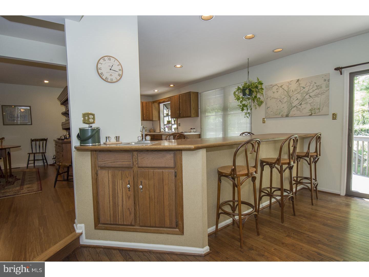 206 Springhouse Pond Wayne, PA 19087 - Photo 12 of 25 Gallery Image 12