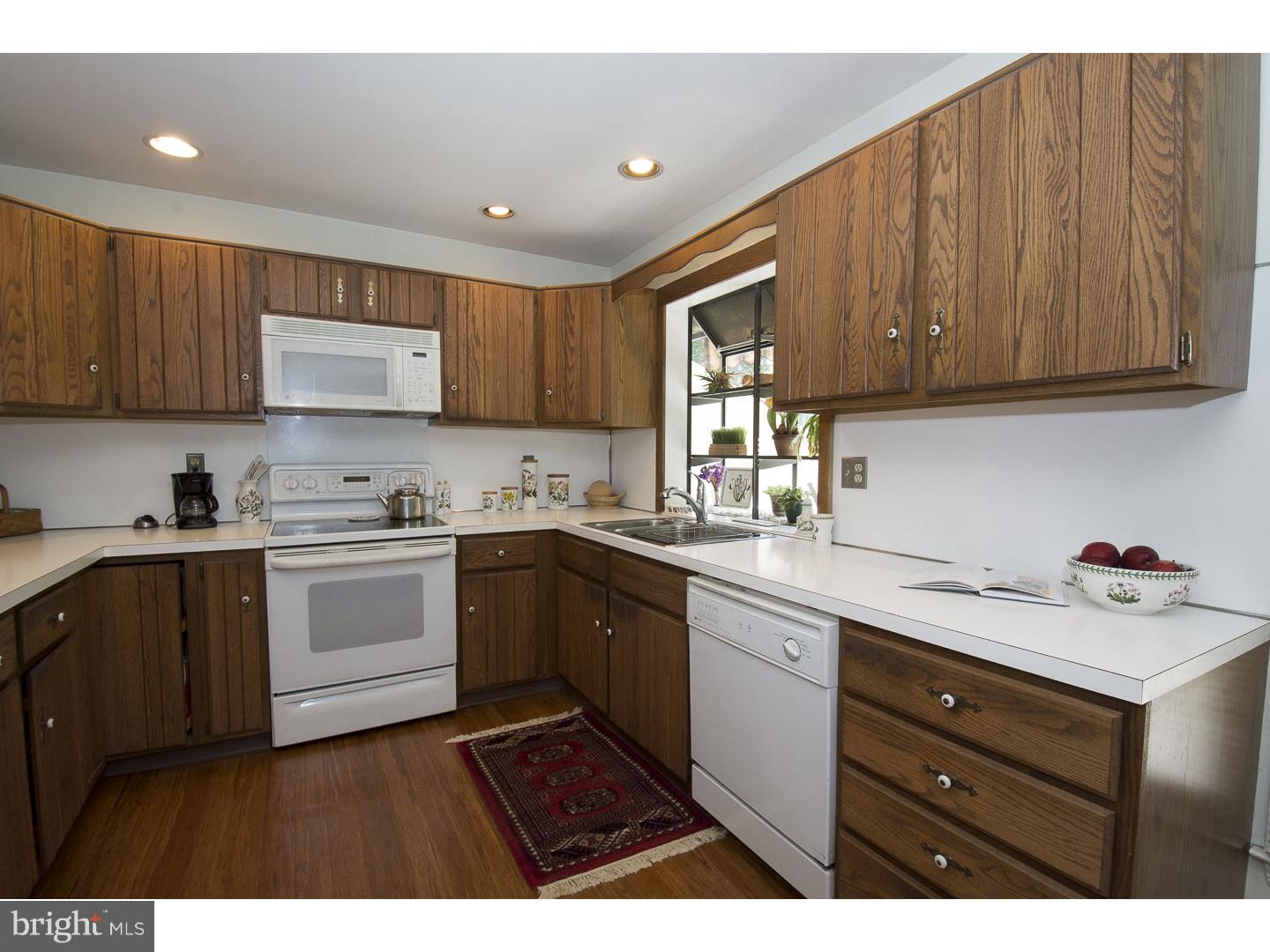 206 Springhouse Pond Wayne, PA 19087 - Photo 14 of 25 Gallery Image 14