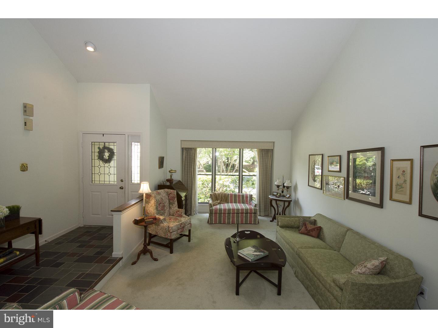 206 Springhouse Pond Wayne, PA 19087 - Photo 6 of 25 Gallery Image 6