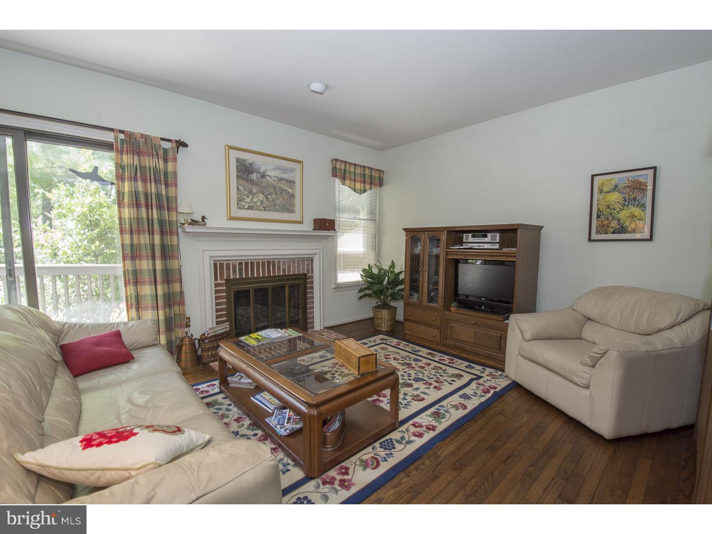 206 Springhouse Pond Wayne, PA 19087 - Photo 9 of 25 Gallery Image 9