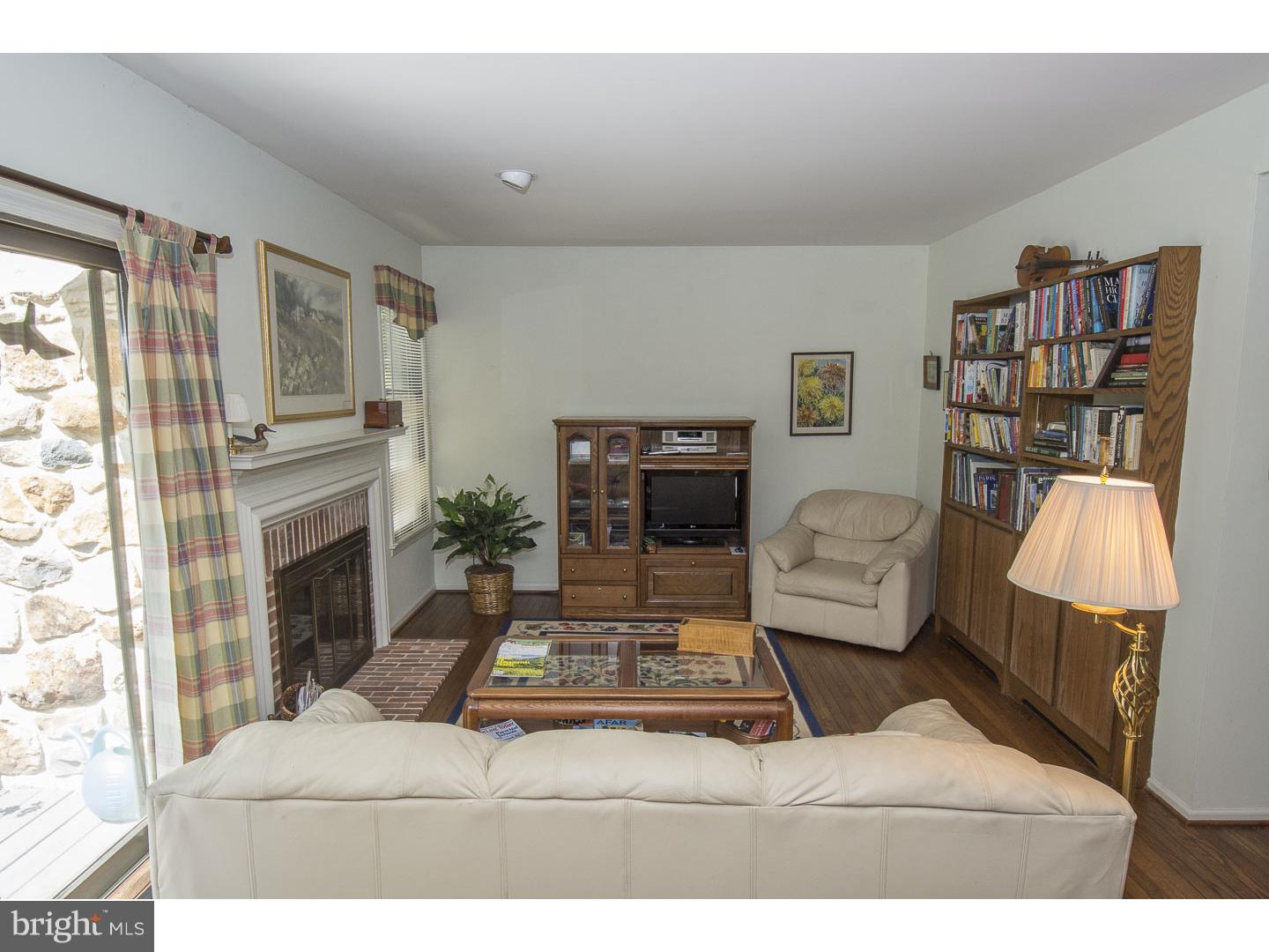 206 Springhouse Pond Wayne, PA 19087 - Photo 10 of 25 Gallery Image 10