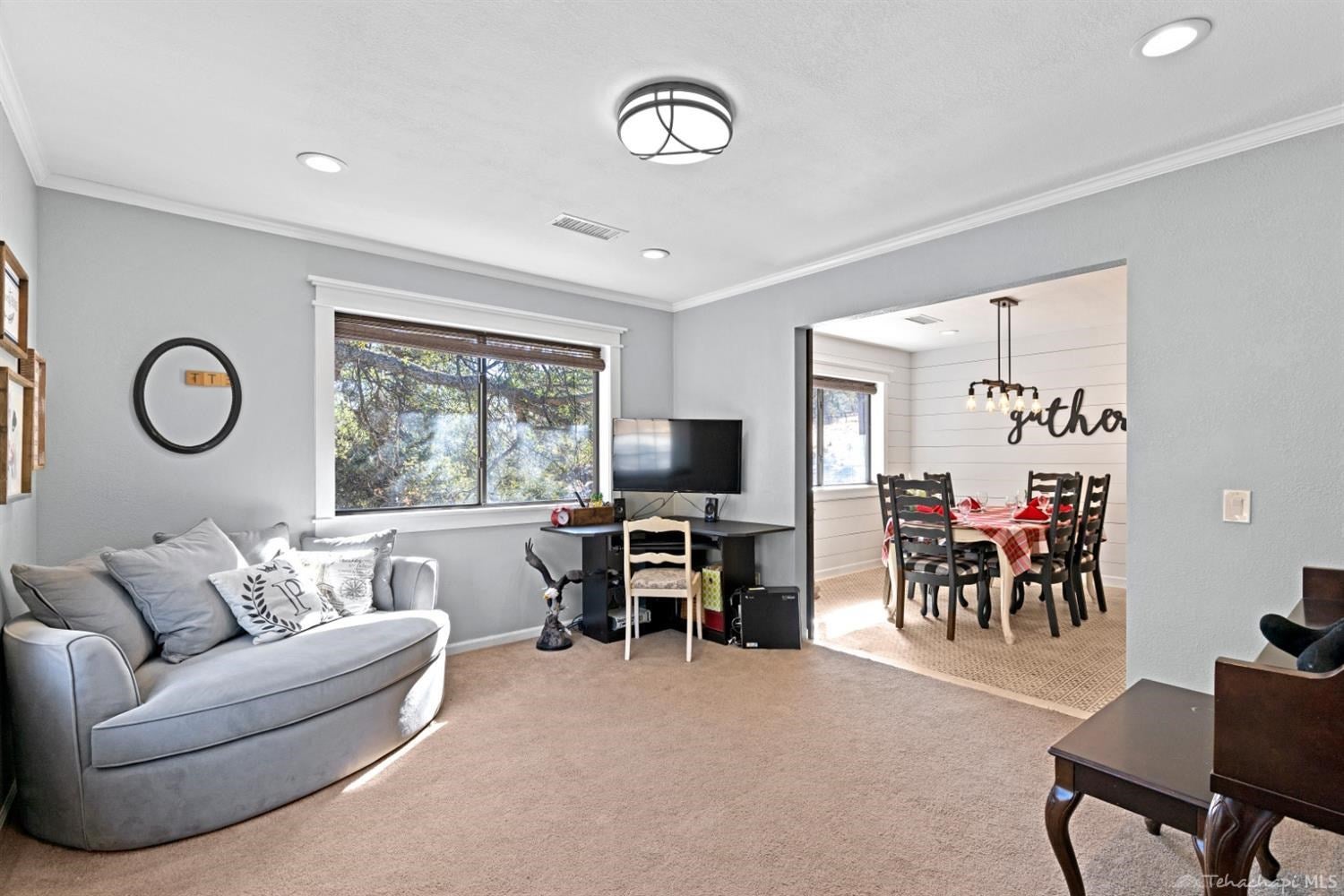26000 Bear Valley Road Tehachapi, CA 93561 - Photo 10 of 47 Gallery Image 10