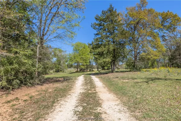 $1,350,000 | 9798 Farm To Market Road 2446, Franklin, TX 77856