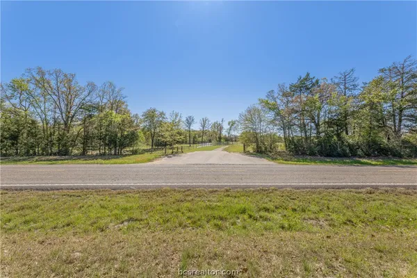 $1,350,000 | 9798 Farm To Market Road 2446, Franklin, TX 77856