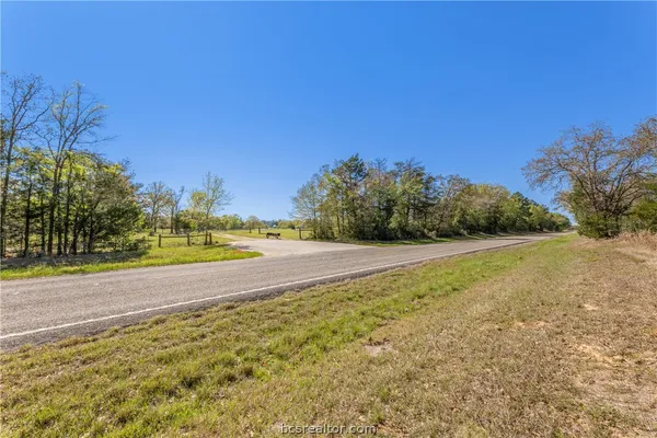$1,350,000 | 9798 Farm To Market Road 2446, Franklin, TX 77856