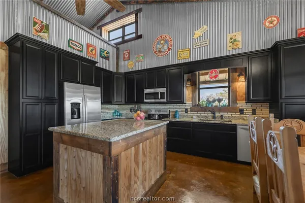 $1,350,000 | 9798 Farm To Market Road 2446, Franklin, TX 77856