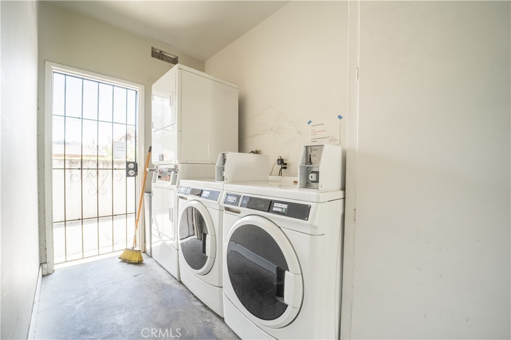 610 North Oakland Avenue Pasadena, CA 91101 - Photo 12 of 12 a view of a storage & utility room with washer and dryer