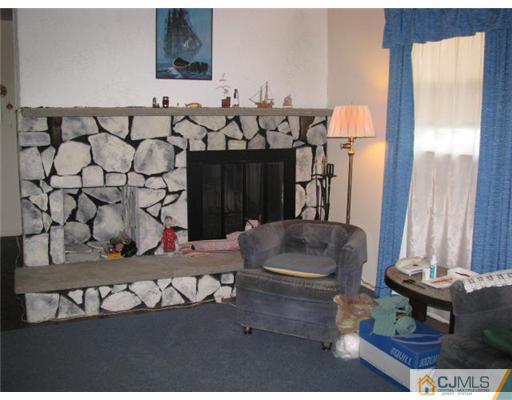 754 Magnolia Road North Brunswick, NJ 08902 - Photo 11 of 14
