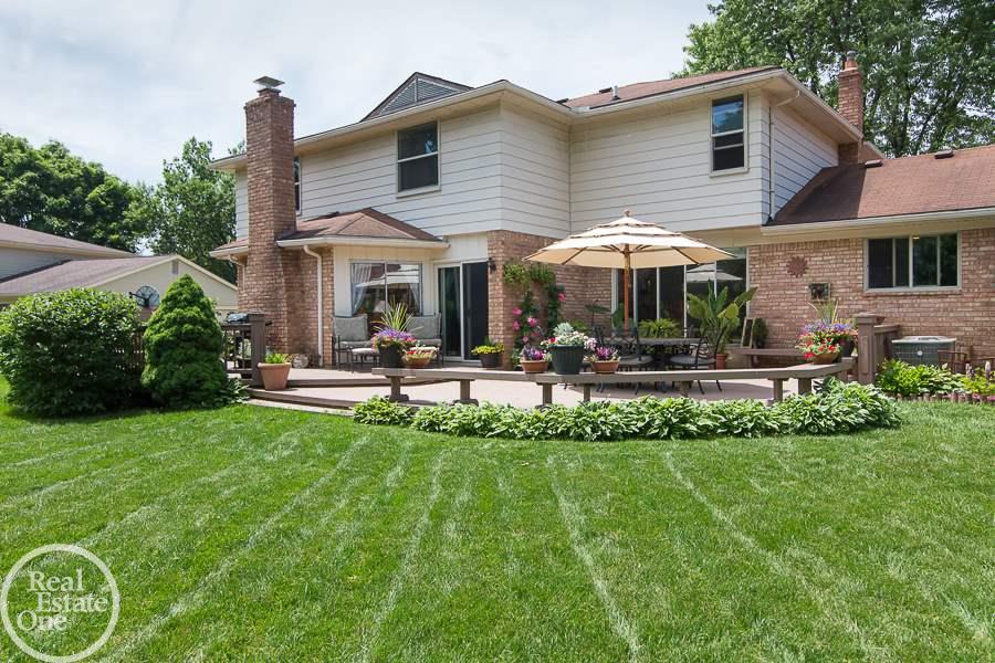 1754 North Kilburn Road Rochester, MI 48306 - Photo 21 of 23 31248714-20.JPG