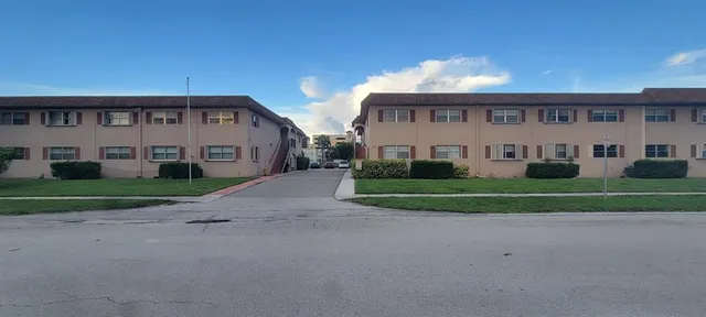 $2,150 | 600 Southwest 2nd Avenue, Unit 235, Boca Raton, FL 33432